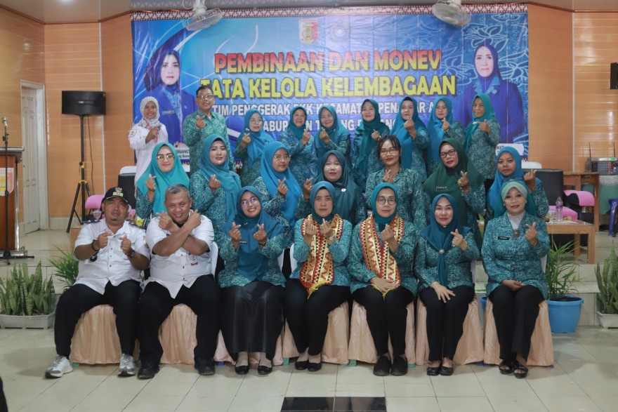 Ketua TP PKK Tulang Bawang Laksanakan Pembinaan Dan Monev Se Kecamatan Penawar Aji di Kampung Panca Tunggal Jaya
